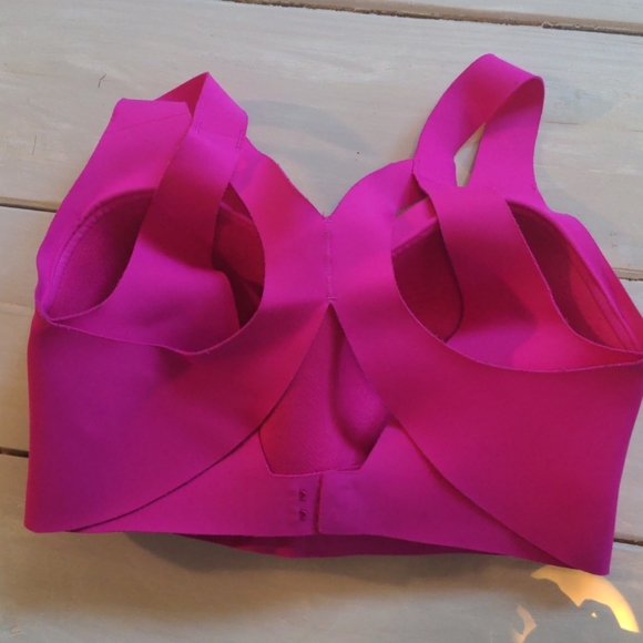 VS sports bra - Picture 2 of 3